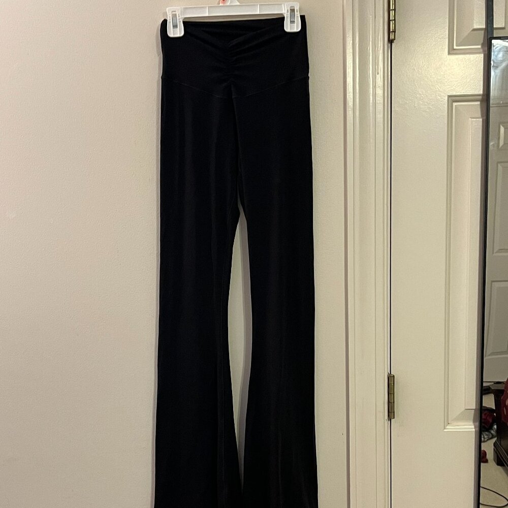 OFFLINE By Aerie High Waisted V Flare Legging, Black, Size S